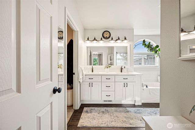 16804 118th Avenue Ct E, Puyallup, WA 98374