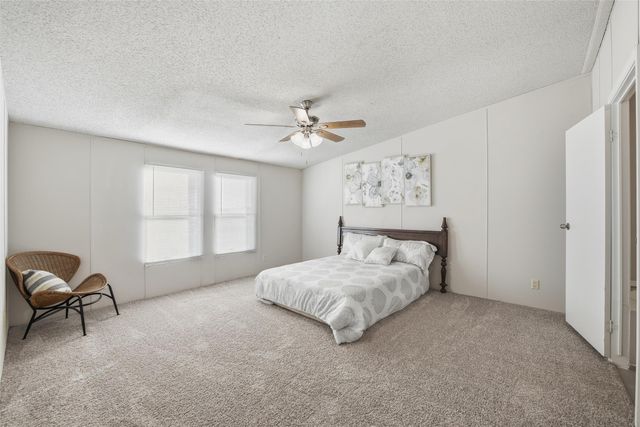 296 Oakley Circle, Weatherford, TX 76085