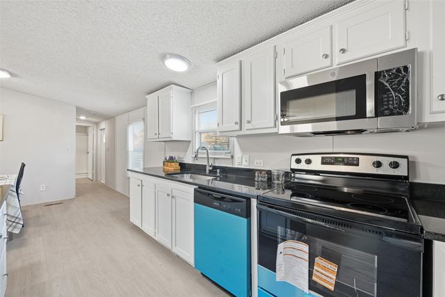 296 Oakley Circle, Weatherford, TX 76085