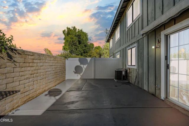 327 Wynn Court, Thousand Oaks, CA 91362