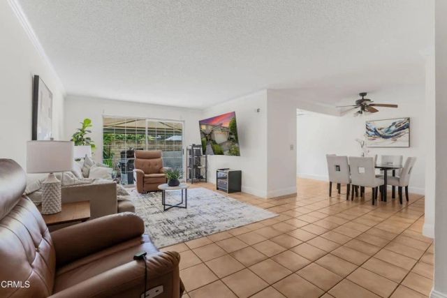 327 Wynn Court, Thousand Oaks, CA 91362