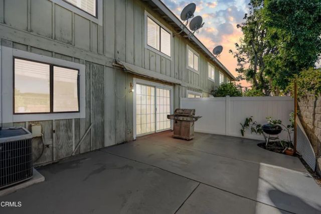 327 Wynn Court, Thousand Oaks, CA 91362