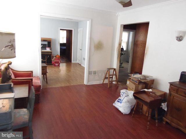 16 CHURCHILL RD, Cherry Hill, NJ 08034