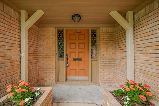 7906 Braesview Lane, Houston, TX 77071