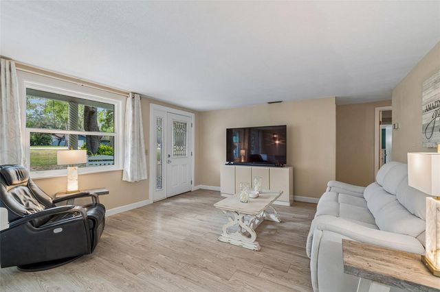 9950 HILLTOP DRIVE, New Port Richey, FL 34654