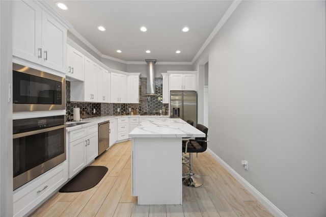 4206 Hershe Street, Houston, TX 77020