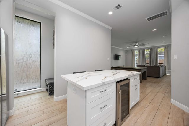 4206 Hershe Street, Houston, TX 77020