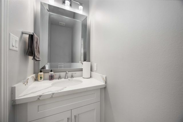 4206 Hershe Street, Houston, TX 77020