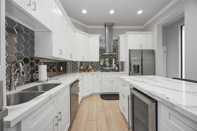 4206 Hershe Street, Houston, TX 77020