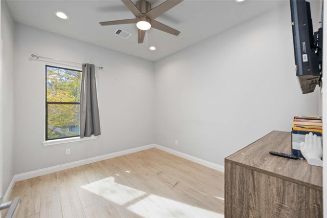 4206 Hershe Street, Houston, TX 77020