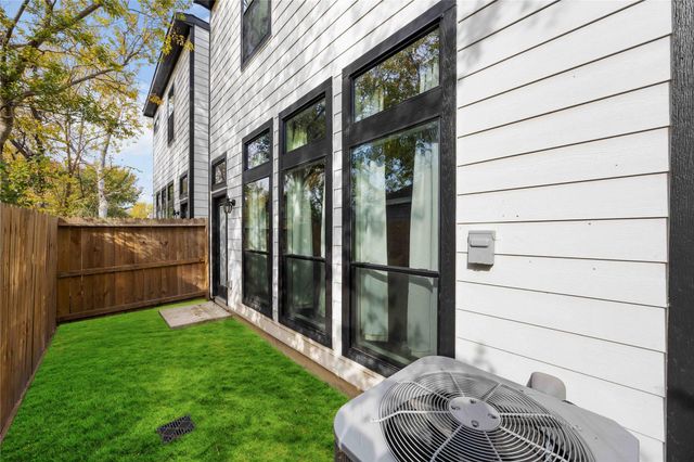 4206 Hershe Street, Houston, TX 77020