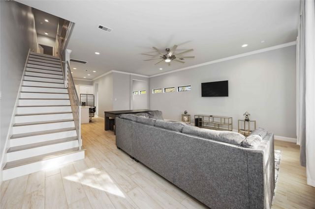 4206 Hershe Street, Houston, TX 77020