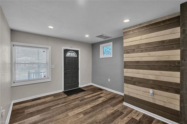 3212 Lens AVE, Norfolk, VA 23509