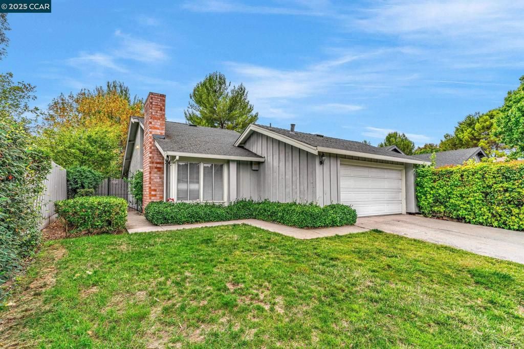 996 Coral Ridge Cir, Rodeo, CA 94572
