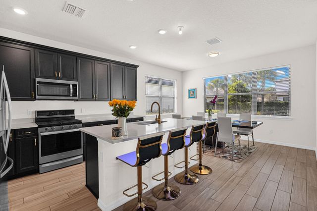 4471 Gramercy Drive, Oakland Park, FL 33309