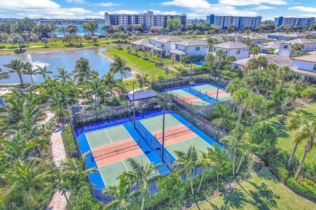 4471 Gramercy Drive, Oakland Park, FL 33309