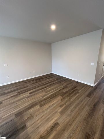 1544 Dockage Way, Spartanburg, SC 29306