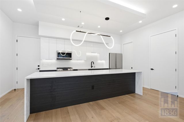 4605 Jinx Ave 1, Austin, TX 78745