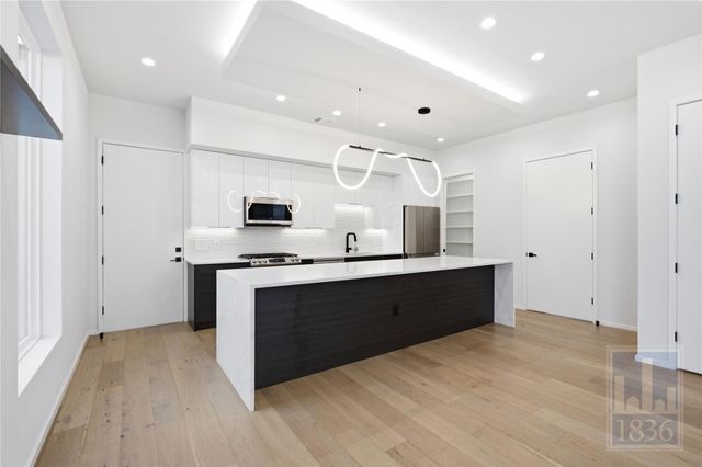 4605 Jinx Ave 1, Austin, TX 78745