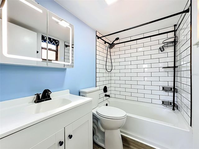 2006 7TH AVENUE W B, Bradenton, FL 34205