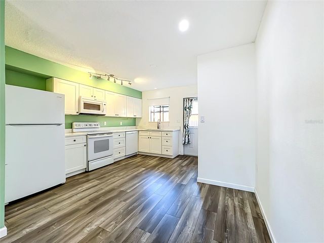 2006 7TH AVENUE W B, Bradenton, FL 34205