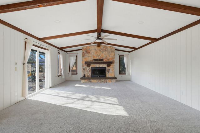 13831 Prairie Center Road, Morrison, IL 61270