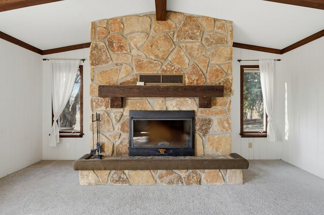 13831 Prairie Center Road, Morrison, IL 61270