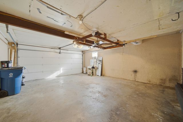 13831 Prairie Center Road, Morrison, IL 61270