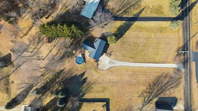 13831 Prairie Center Road, Morrison, IL 61270