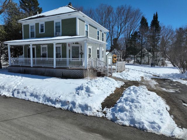 44 Taylor Street, Newport City, VT 05855