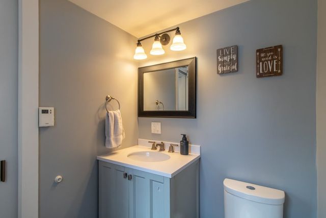 44 Taylor Street, Newport City, VT 05855