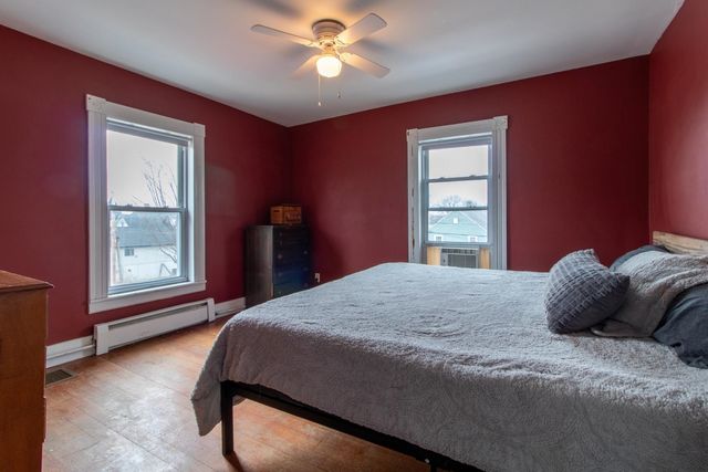 44 Taylor Street, Newport City, VT 05855