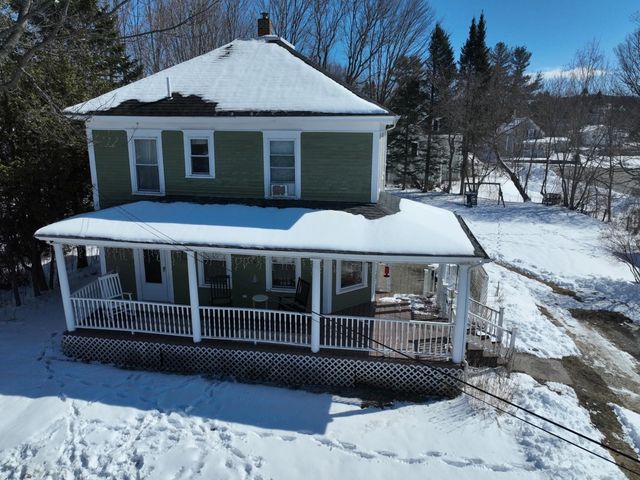 44 Taylor Street, Newport City, VT 05855