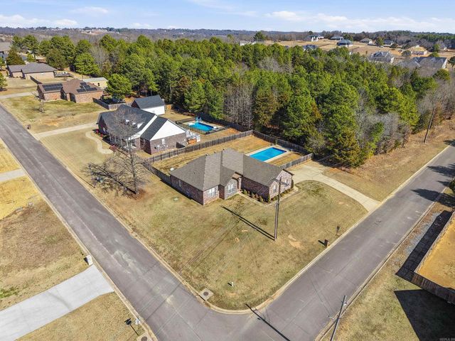 34 Lieblong Road, Greenbrier, AR 72058