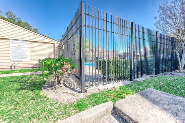 10555 Turtlewood Court 3008, Houston, TX 77072