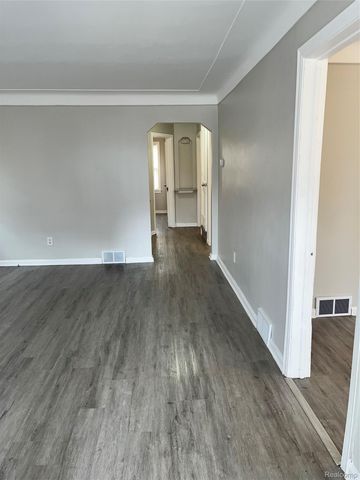 15494 Mapleridge Street, Detroit, MI 48205