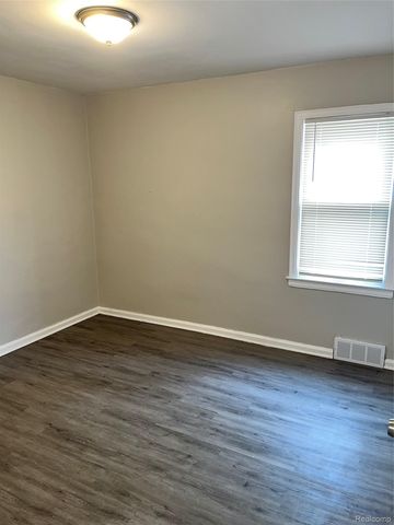 15494 Mapleridge Street, Detroit, MI 48205