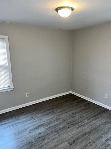 15494 Mapleridge Street, Detroit, MI 48205