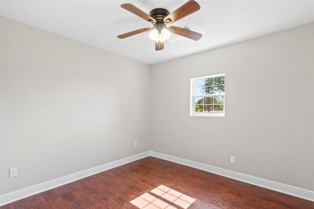 9203 Avenue G, Liverpool, TX 77577