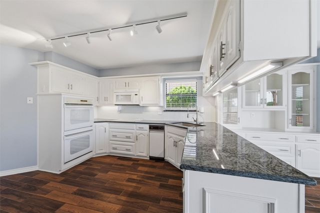 3121 Ridge Oak Drive, Garland, TX 75044