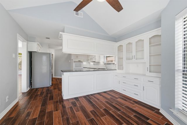 3121 Ridge Oak Drive, Garland, TX 75044