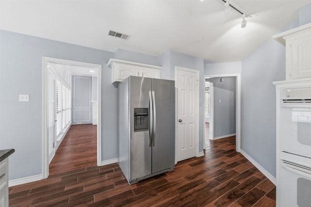 3121 Ridge Oak Drive, Garland, TX 75044