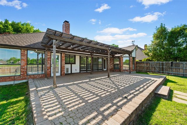 3121 Ridge Oak Drive, Garland, TX 75044