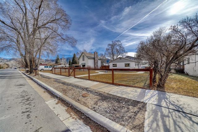 1335 F Street, Salida, CO 81201