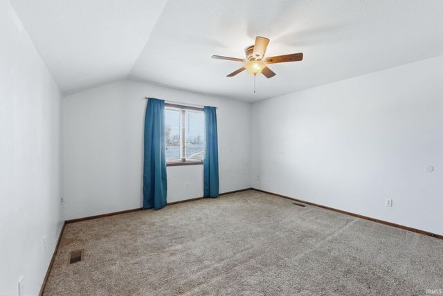 302 Willard Drive, Auburn, IN 46706