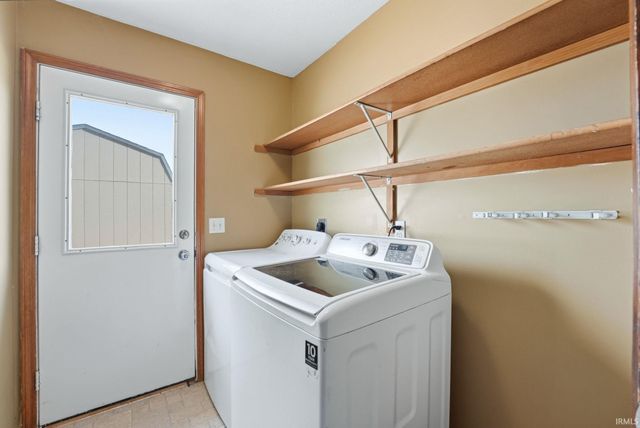 302 Willard Drive, Auburn, IN 46706