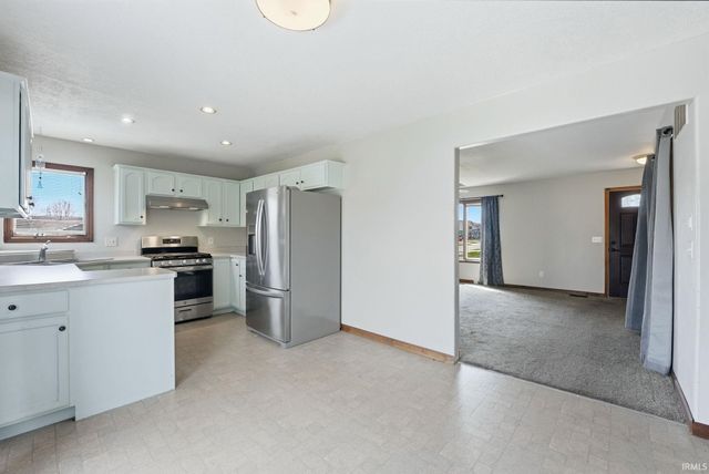 302 Willard Drive, Auburn, IN 46706