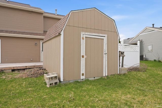 302 Willard Drive, Auburn, IN 46706