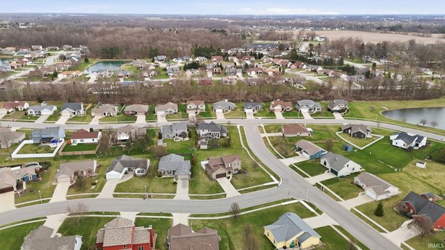 302 Willard Drive, Auburn, IN 46706