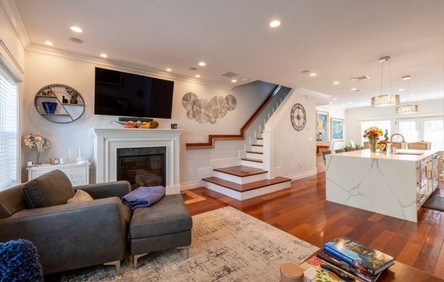109 Tudor St, Boston, MA 02127